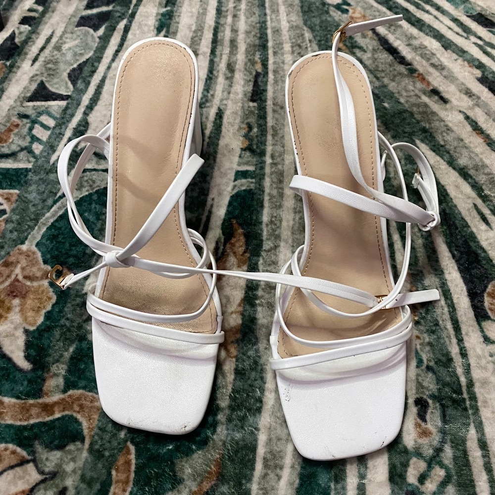 Strappy Block Heel Sandals Womens 9 White Square Toe Wrap Around‎